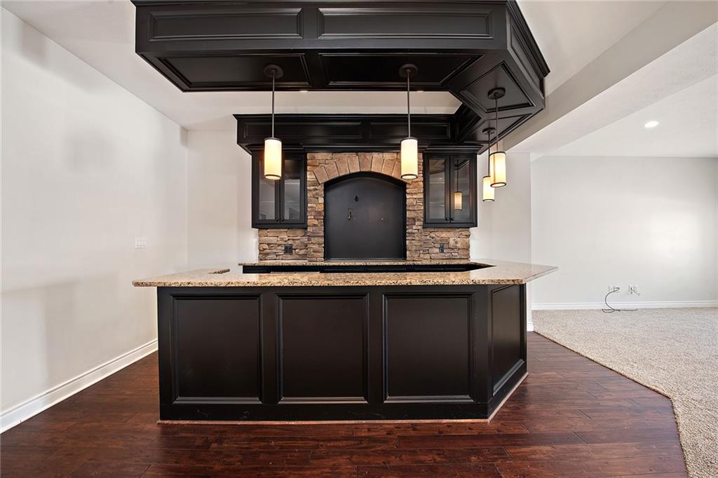 237 Lakeview Drive Coraopolis, PA 15108 - Photo 20 of 25