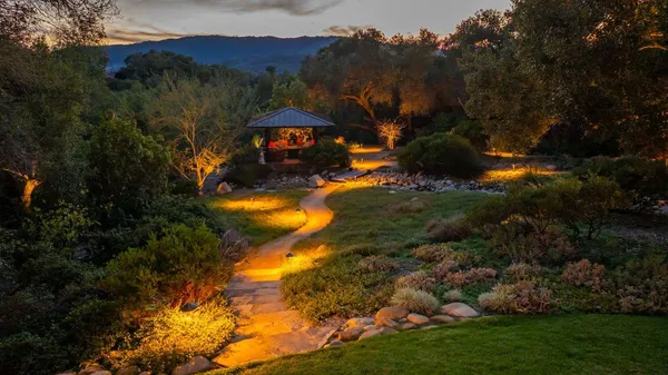 $2,825,000 | 358 Sunset Court, Oak View, CA 93022