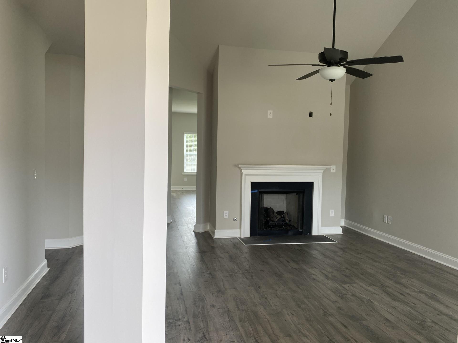 120 Shipyard Circle Anderson, SC 29621 - Photo 3 of 12 Vaulted Ceiling