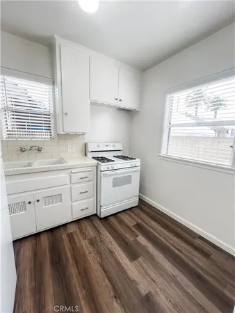 $1,100,000 | 7136 Stafford Avenue, Huntington Park, CA 90255
