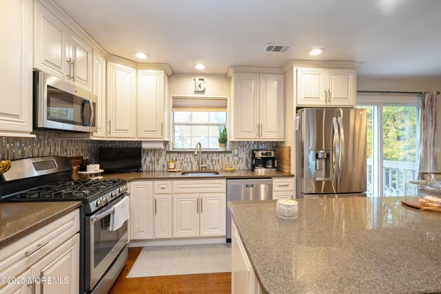 $3,700 | 121 Milton Avenue, Cliffwood, NJ 07721