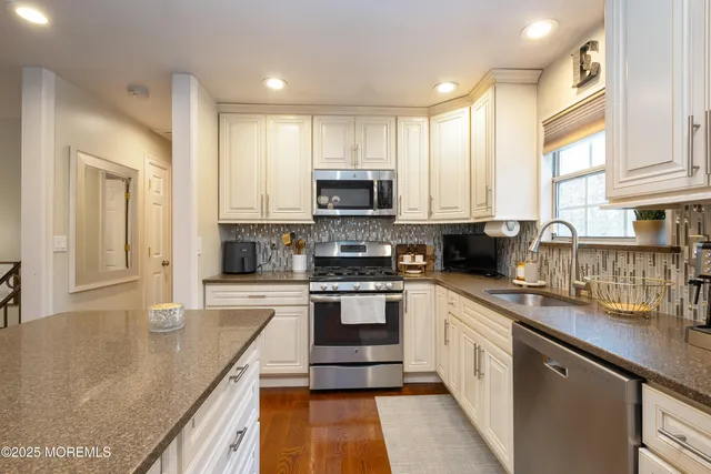 $3,700 | 121 Milton Avenue, Cliffwood, NJ 07721