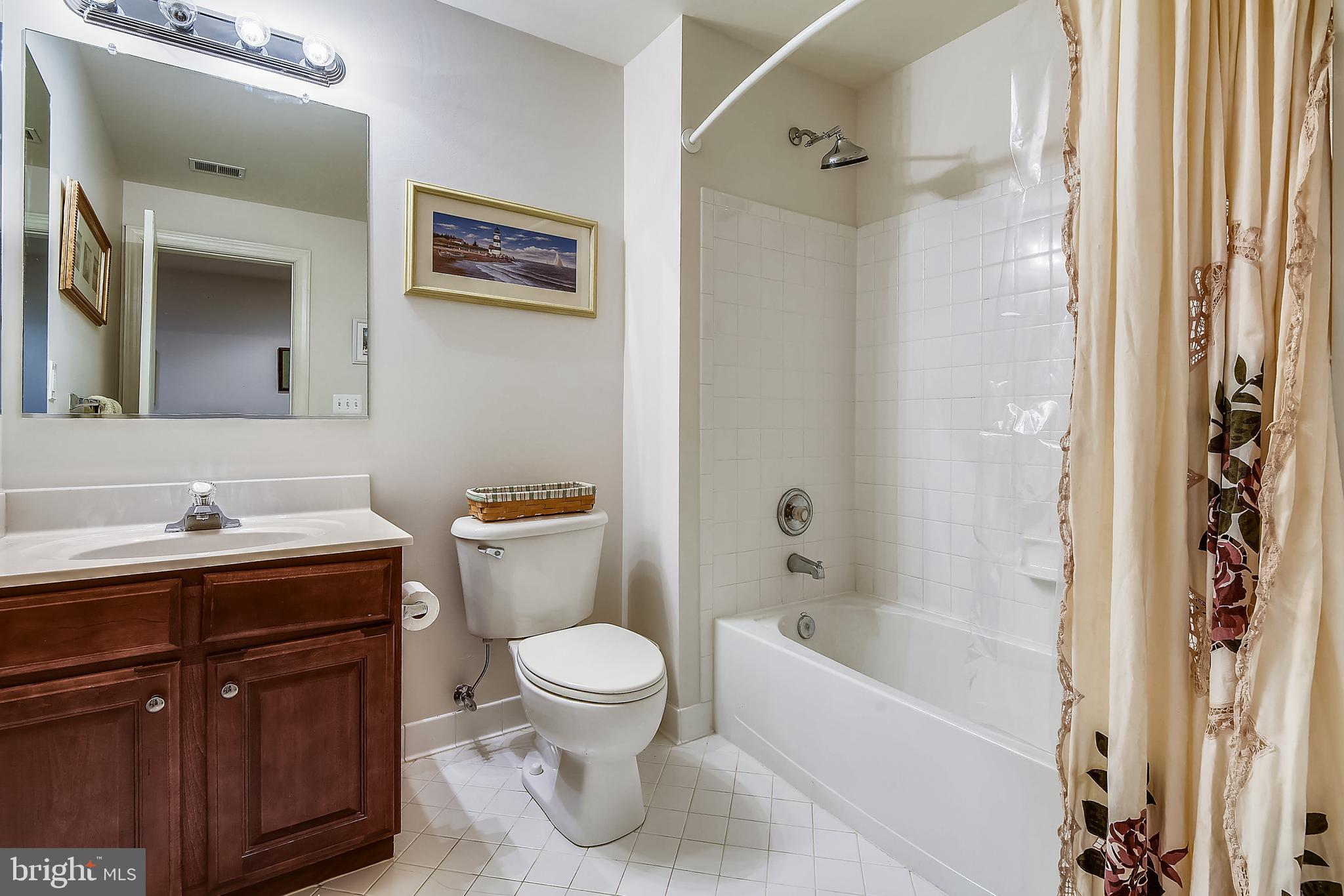 1408 Monforte Drive Davidsonville, MD 21035 - Photo 36 of 65 Guest suite full bath