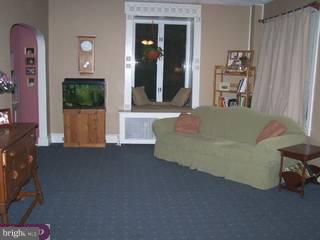 2590 Old Welsh Road Willow Grove, PA 19090 - Photo 4 of 6 Gallery Image 4