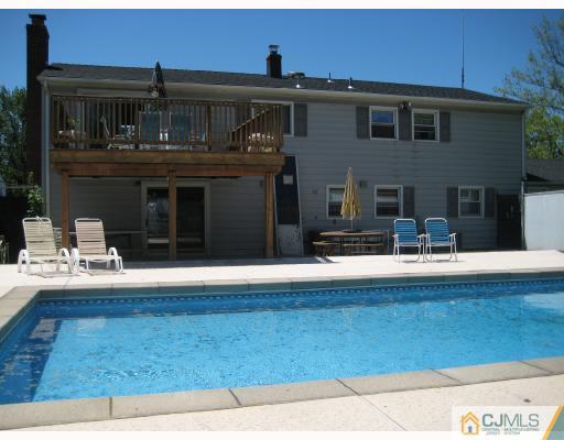 43 University Road East Brunswick, NJ 08816 - Photo 10 of 10 Gallery Image 10