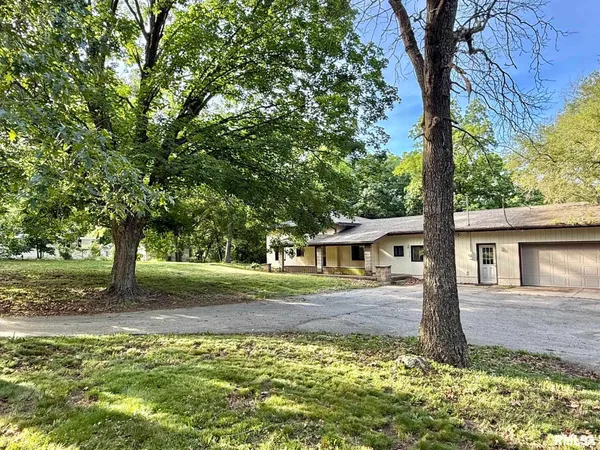$149,900 | 3222 West Glen Avenue, Peoria, IL 61615