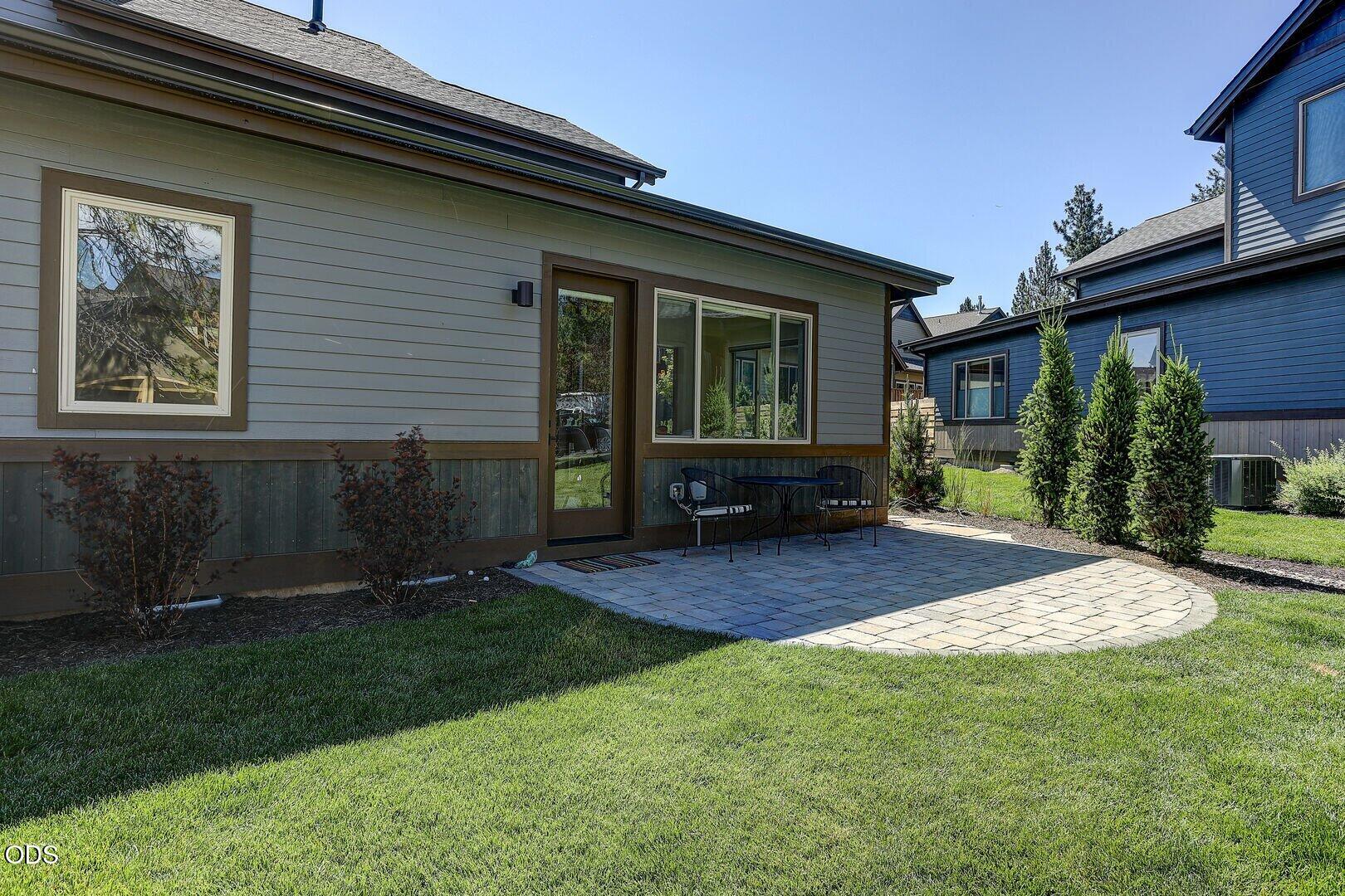 60457 Kangaroo Loop Bend, OR 97702 - Photo 13 of 15