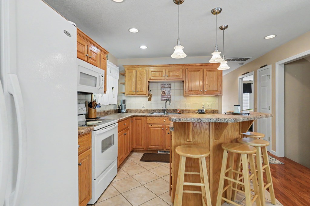 2255 Thunder Oak Road Young Harris, GA 30582 - Photo 16 of 85