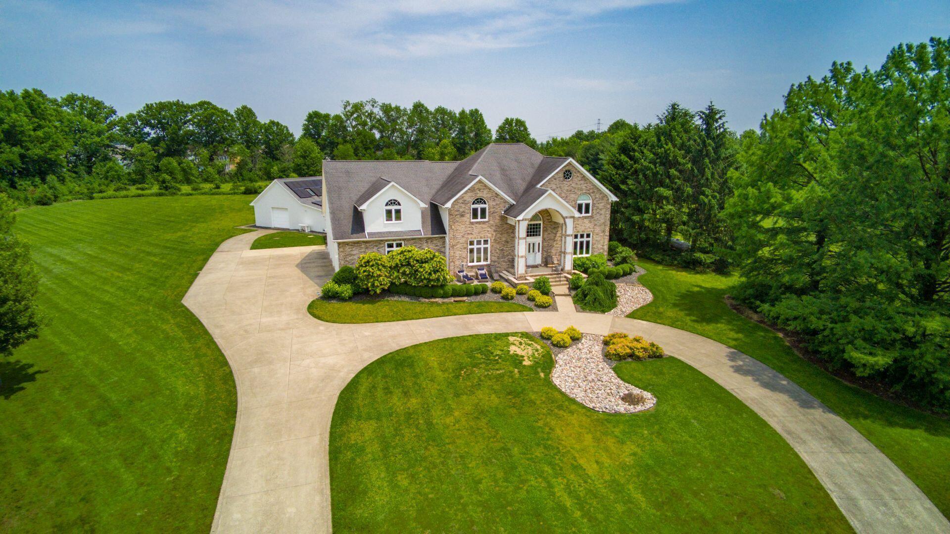 6545 Steitz Road Powell, OH 43065 - Photo 6 of 120 Welcome Home! 6545 Steitz Road, Powell, OH 43065