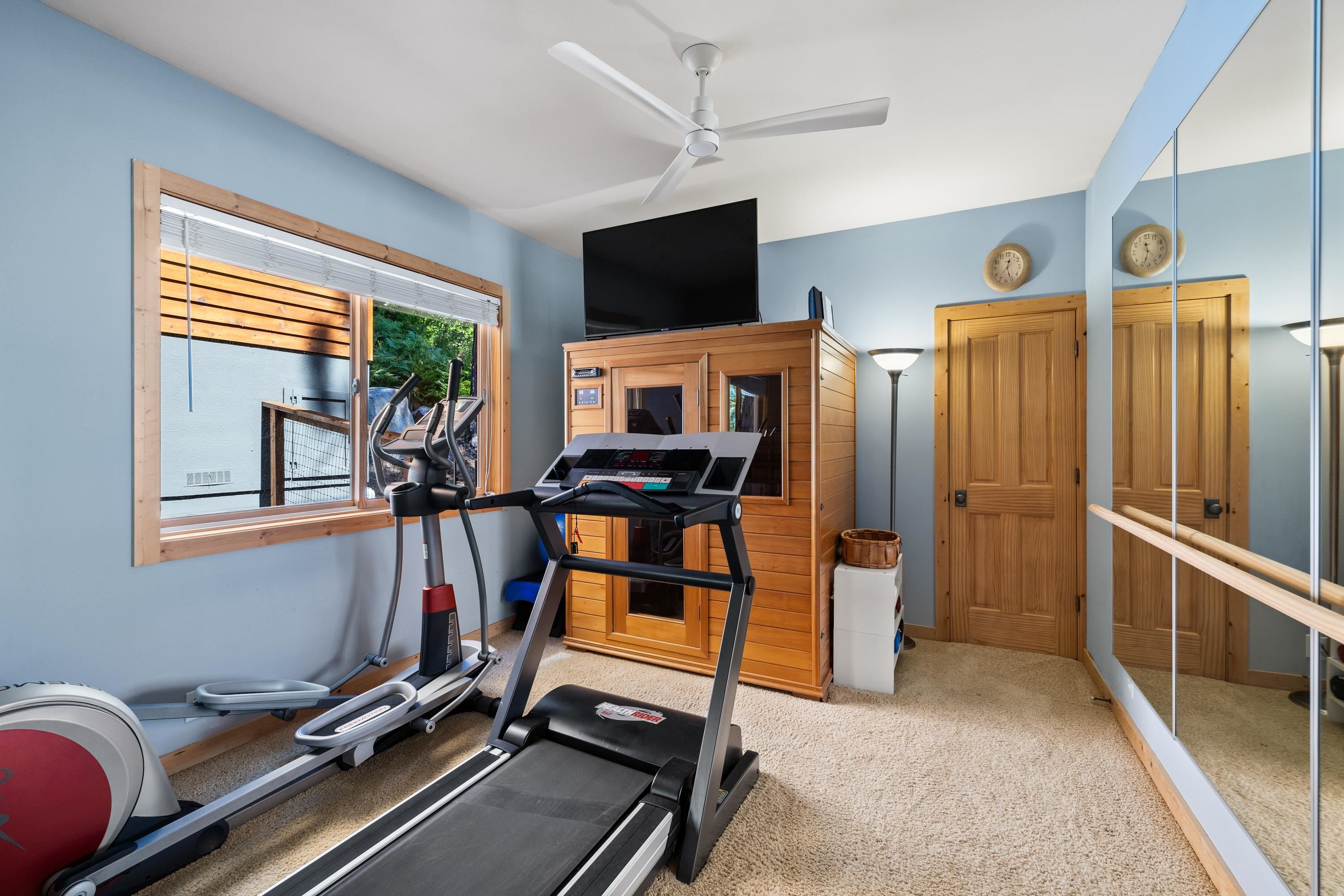 14888 Donner Pass Road Truckee, CA 96161 - Photo 18 of 21 Gallery Image 18