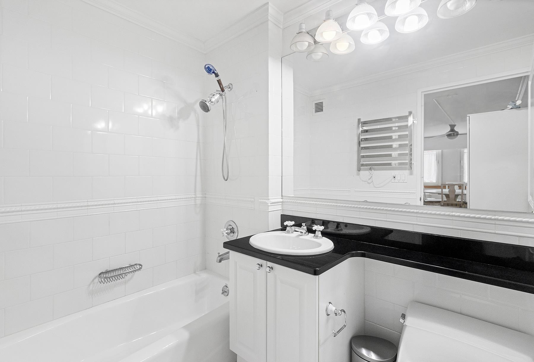 404 East 76th Street, Unit 5F Manhattan, NY 10021 - Photo 15 of 46