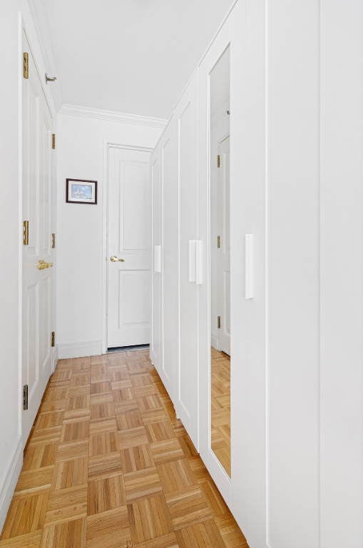 404 East 76th Street, Unit 5F Manhattan, NY 10021 - Photo 36 of 46