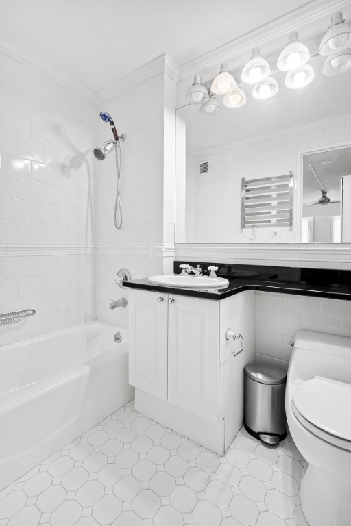 404 East 76th Street, Unit 5F Manhattan, NY 10021 - Photo 37 of 46