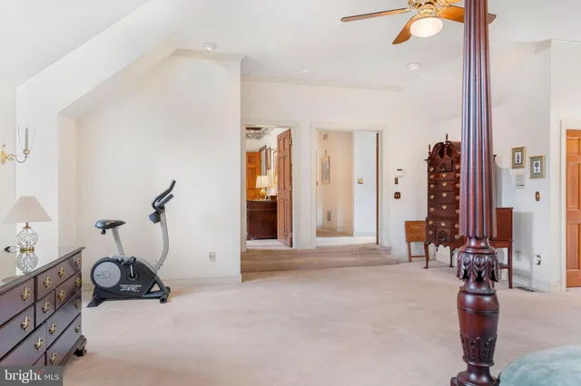 a view of a livingroom with furniture and windows