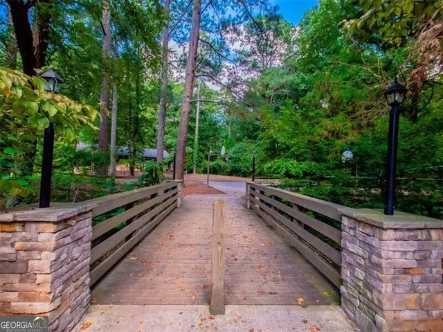 $550,000 | 2590 Camden Glen Court, Roswell, GA 30076