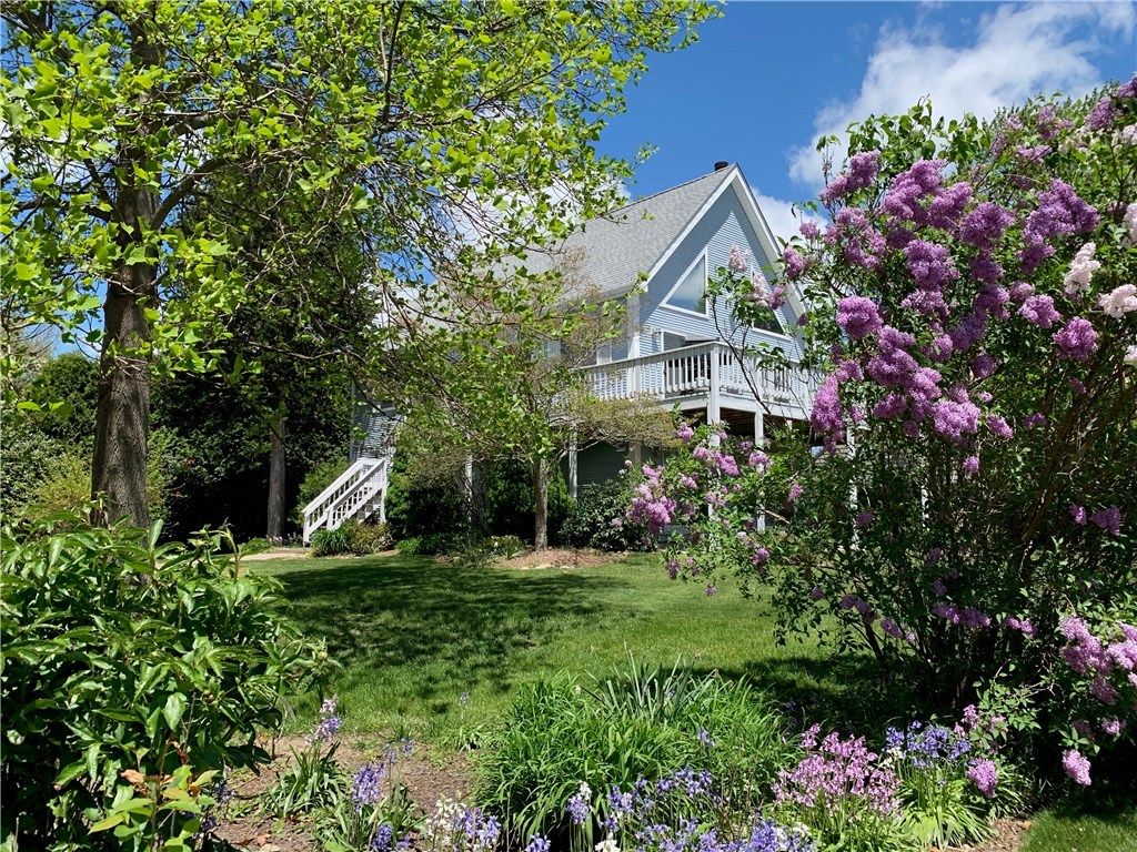 50 Lake Road Narragansett, RI 02882 - Photo 2 of 39 Gallery Image 2