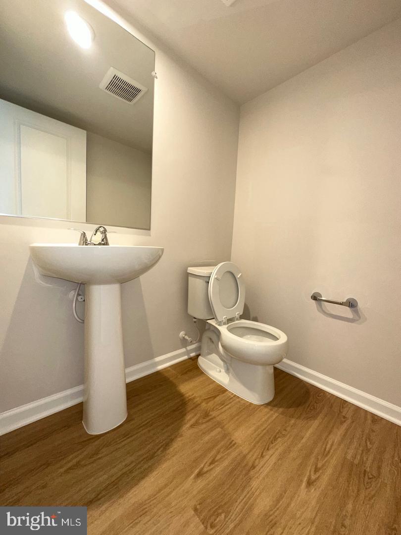 36 Patterson Road Charles Town, WV 25414 - Photo 18 of 25 Main floor powder room.