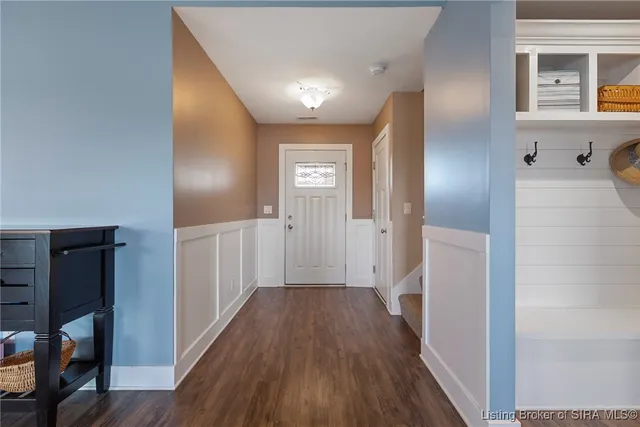 $344,900 | 2000 Crestview Lane, Georgetown, IN 47122