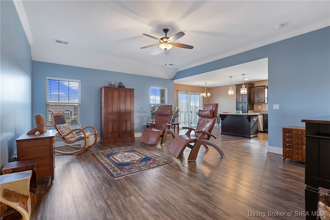 2000 Crestview Lane Georgetown, IN 47122 - Photo 12 of 48