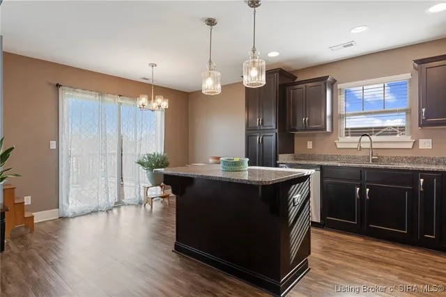 $344,900 | 2000 Crestview Lane, Georgetown, IN 47122