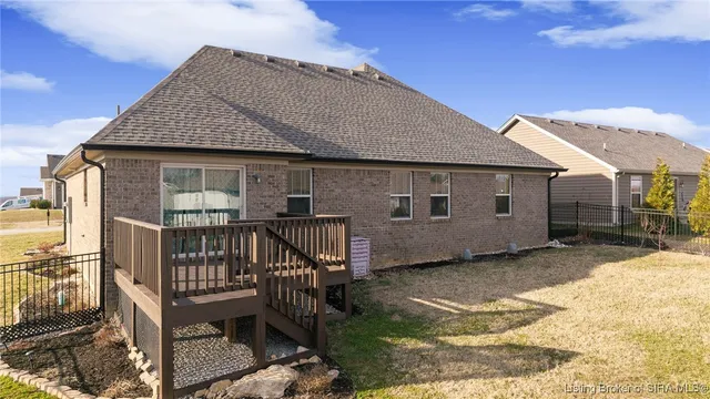 $344,900 | 2000 Crestview Lane, Georgetown, IN 47122