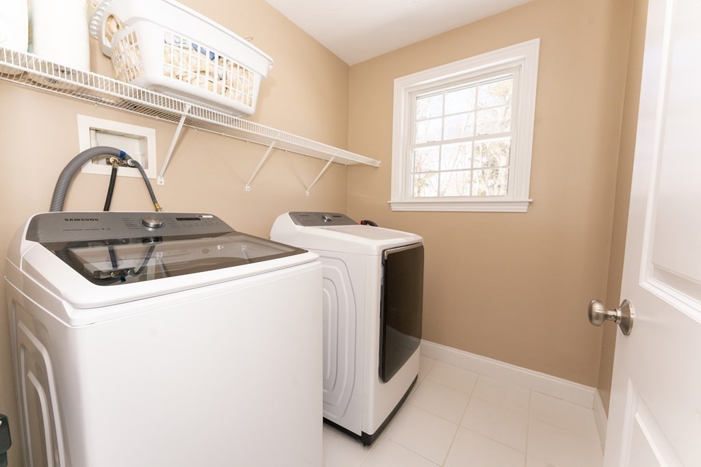 11 Sanderson Road Waltham, MA 02451 - Photo 17 of 19