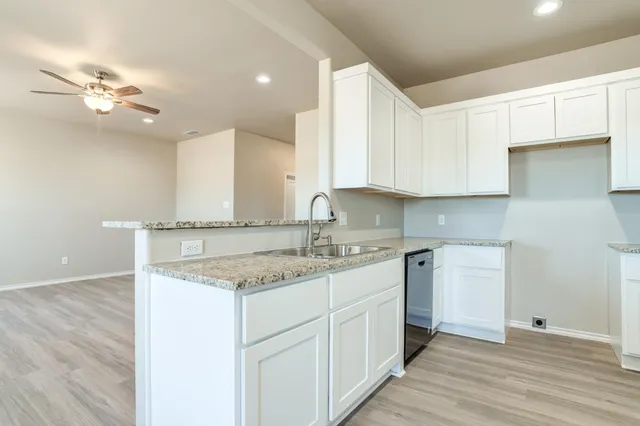 $185,576 | 936 East Municipal Drive, Lubbock, TX 79403