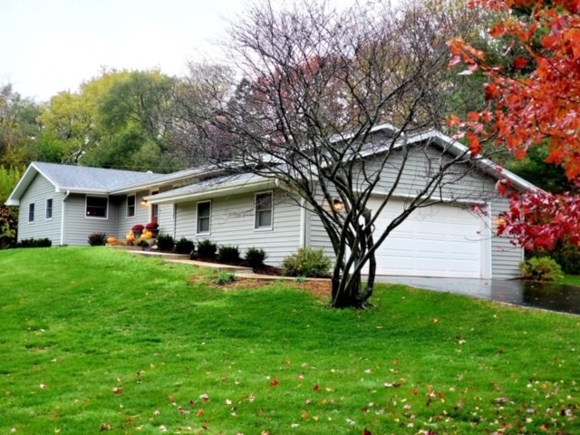 6816 West Gate Road Roscoe, IL 61073 - Photo 3 of 30 Gallery Image 3