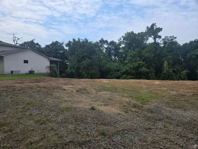 $199,900 | 8008 Highland Road, Baton Rouge, LA 70808