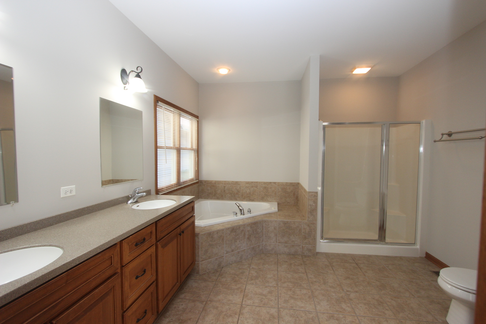 810 Prairie Ridge Drive Woodstock, IL 60098 - Photo 16 of 27 Gallery Image 16