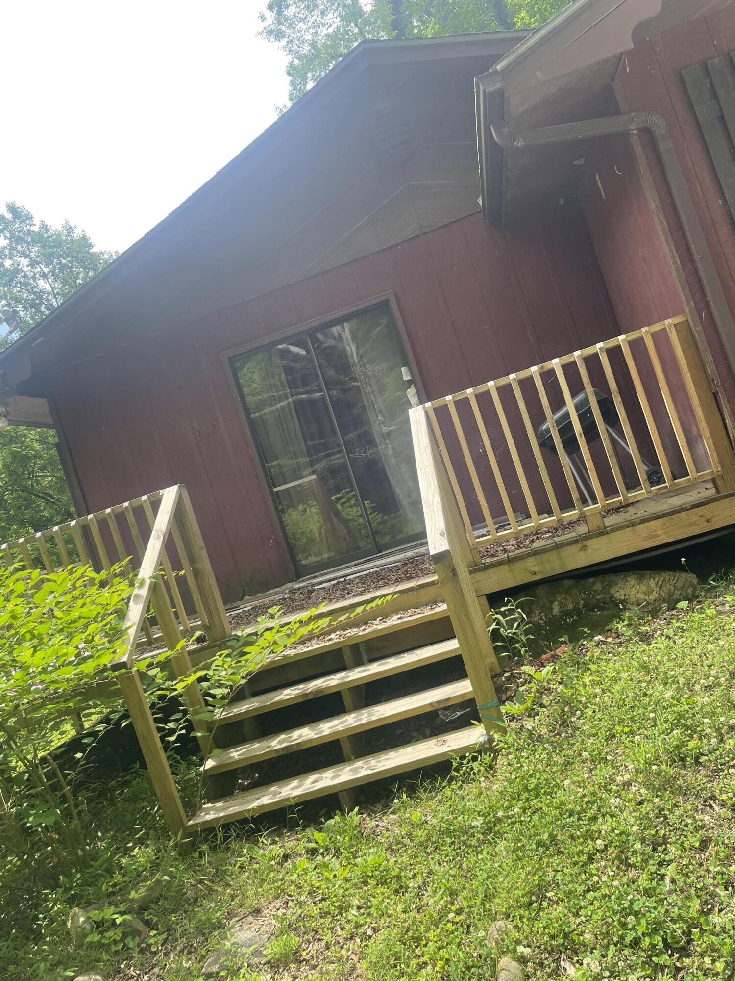 337 Lay Hollow Road Sharps Chapel, TN 37866 - Photo 3 of 13 FDB39086-191F-4C9C-9F5C-64AD3C0D098B