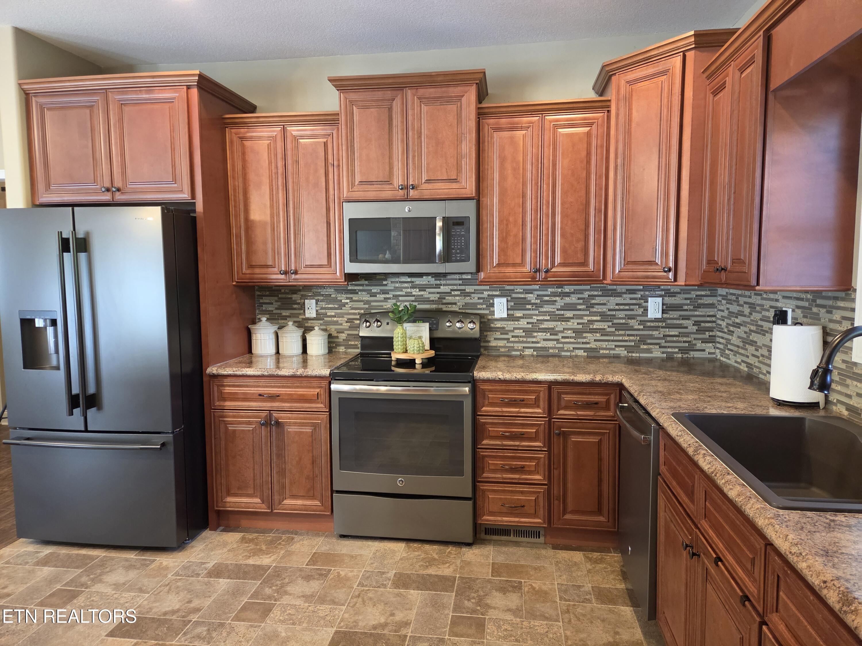 213 Tudor Hollow Road Andersonville, TN 37705 - Photo 31 of 41 20260427_183057