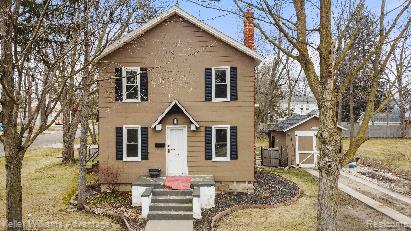 503 South Walnut Street Howell, MI 48843 - Photo 1 of 28 Gallery Image 1