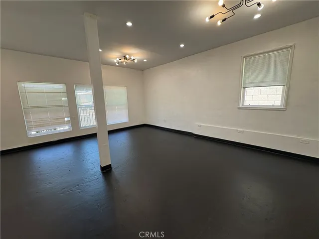 $1,700 | 3012 East 7th Street, Long Beach, CA 90804