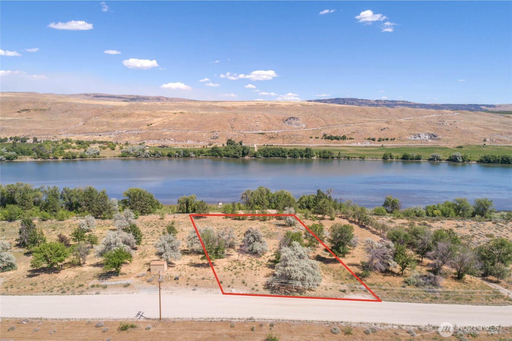 300 Monse River Road Brewster, WA 98812 - Photo 6 of 27