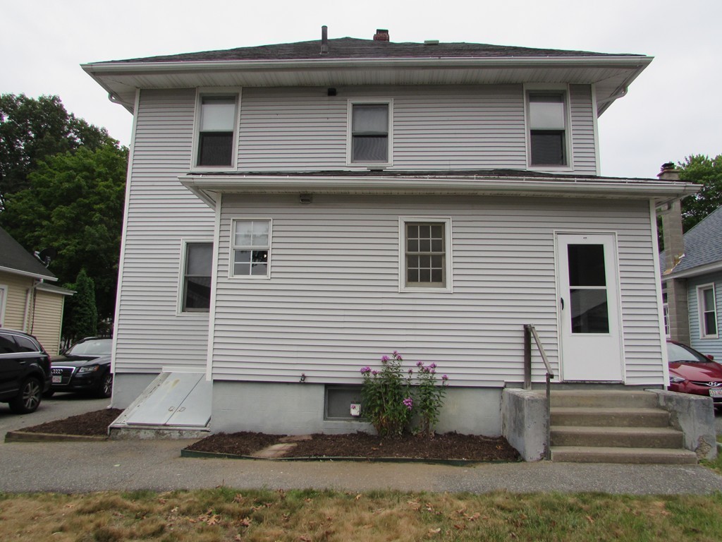 37 Barrison Street Springfield, MA 01109 - Photo 14 of 17 a front view of a house