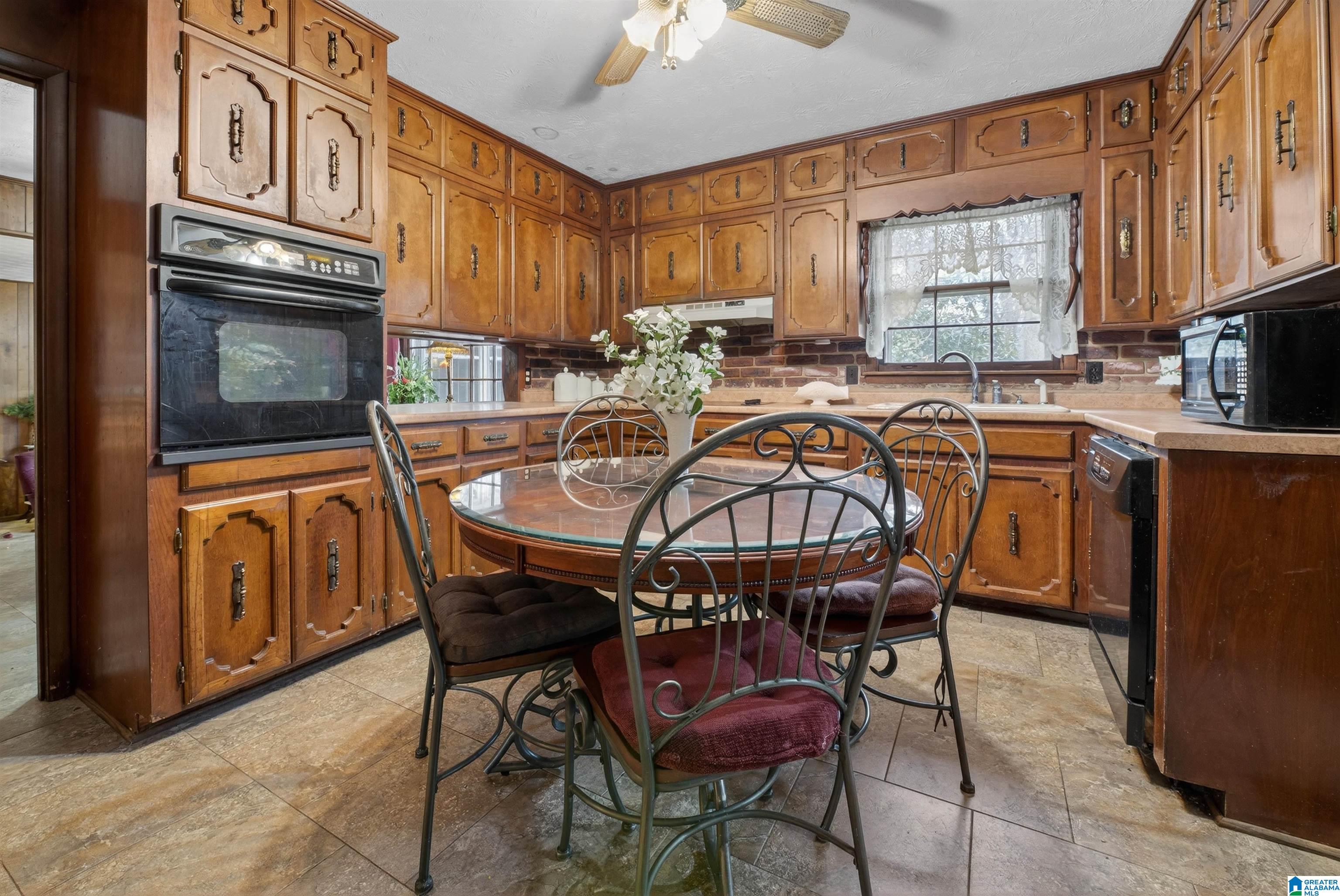4863 Eulaton Road Anniston, AL 36201 - Photo 10 of 52 Gallery Image 10
