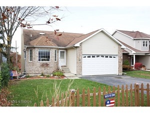 805 Ridge Avenue Wauconda, IL 60084 - Photo 1 of 25