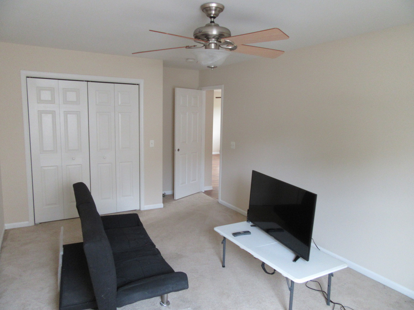 805 Ridge Avenue Wauconda, IL 60084 - Photo 14 of 25
