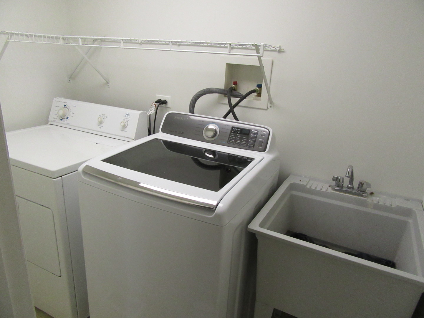 805 Ridge Avenue Wauconda, IL 60084 - Photo 19 of 25