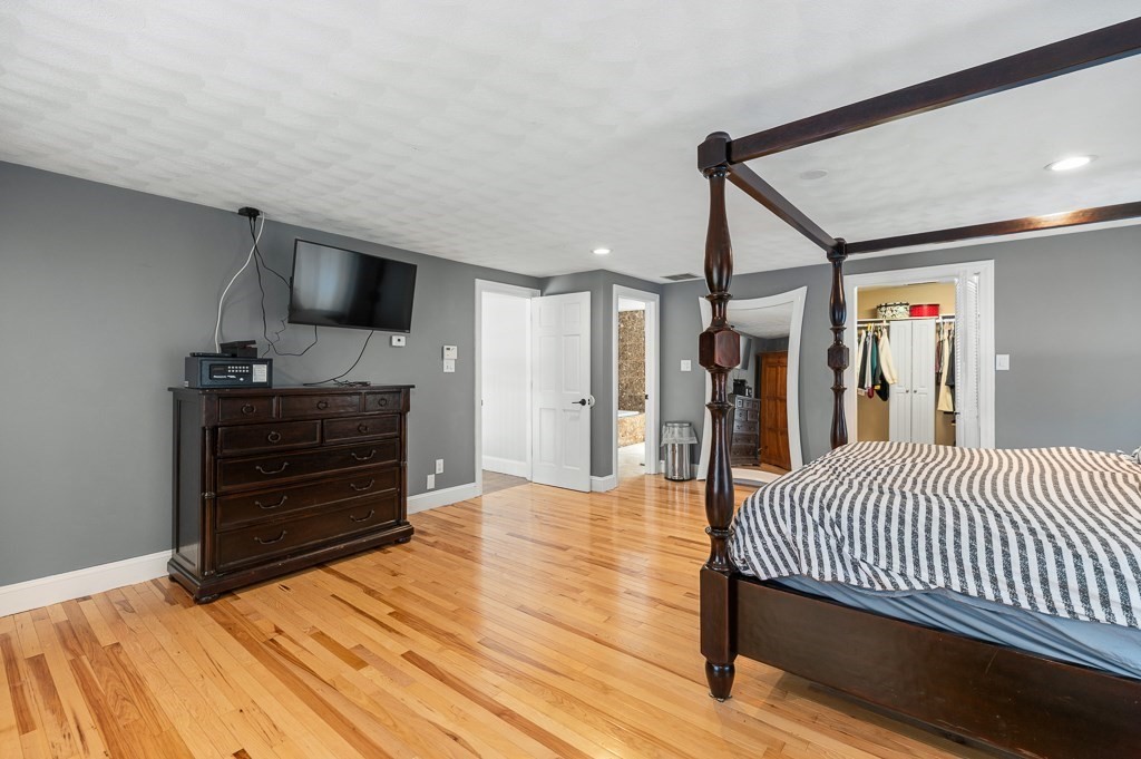 20 Landers Road Stoneham, MA 02180 - Photo 26 of 36