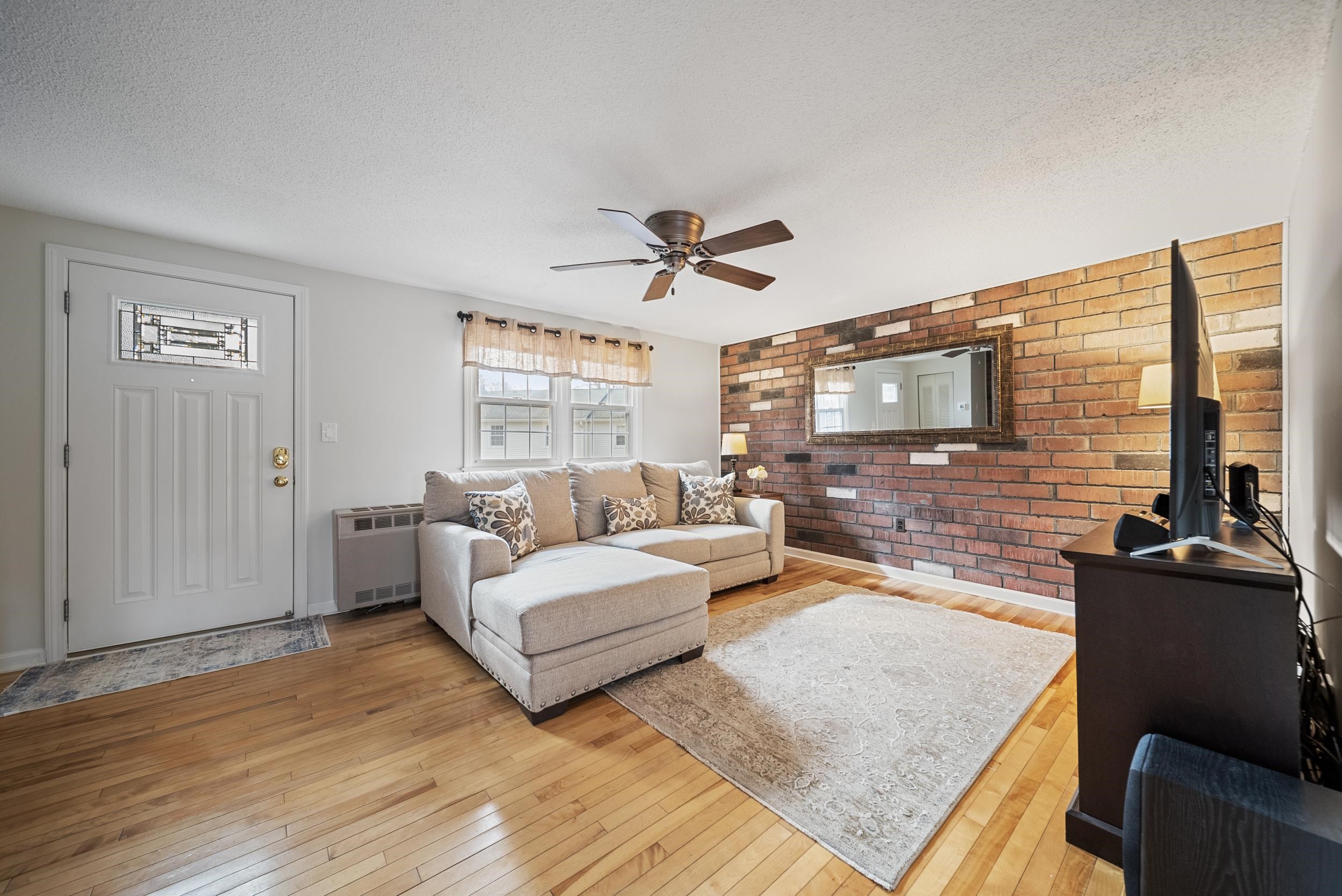 35 Olde Country Village Road, Unit 35 Londonderry, NH 03053 - Photo 12 of 44