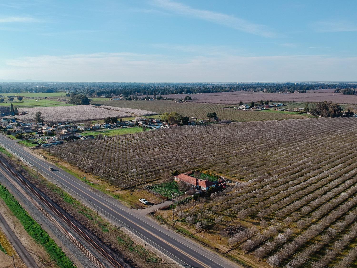 3370 Highway 140 Merced, CA 95340 - Photo 14 of 14 a view of a lake with a city view
