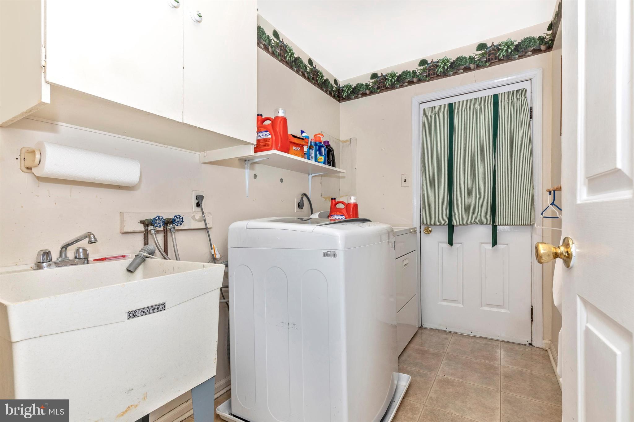2 Hayes Road Malvern, PA 19355 - Photo 25 of 84 Laundry Room