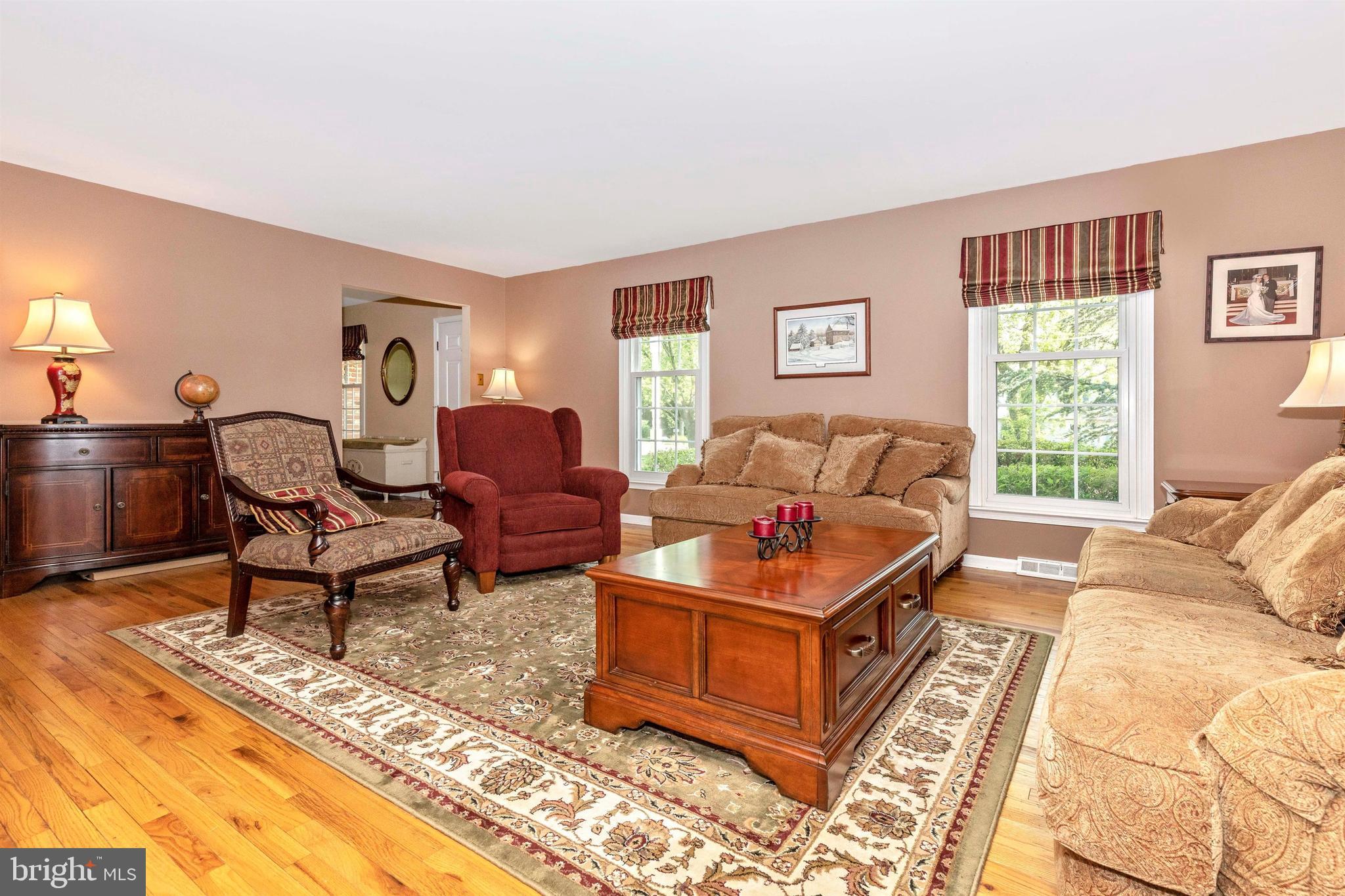 2 Hayes Road Malvern, PA 19355 - Photo 7 of 84 Living Room