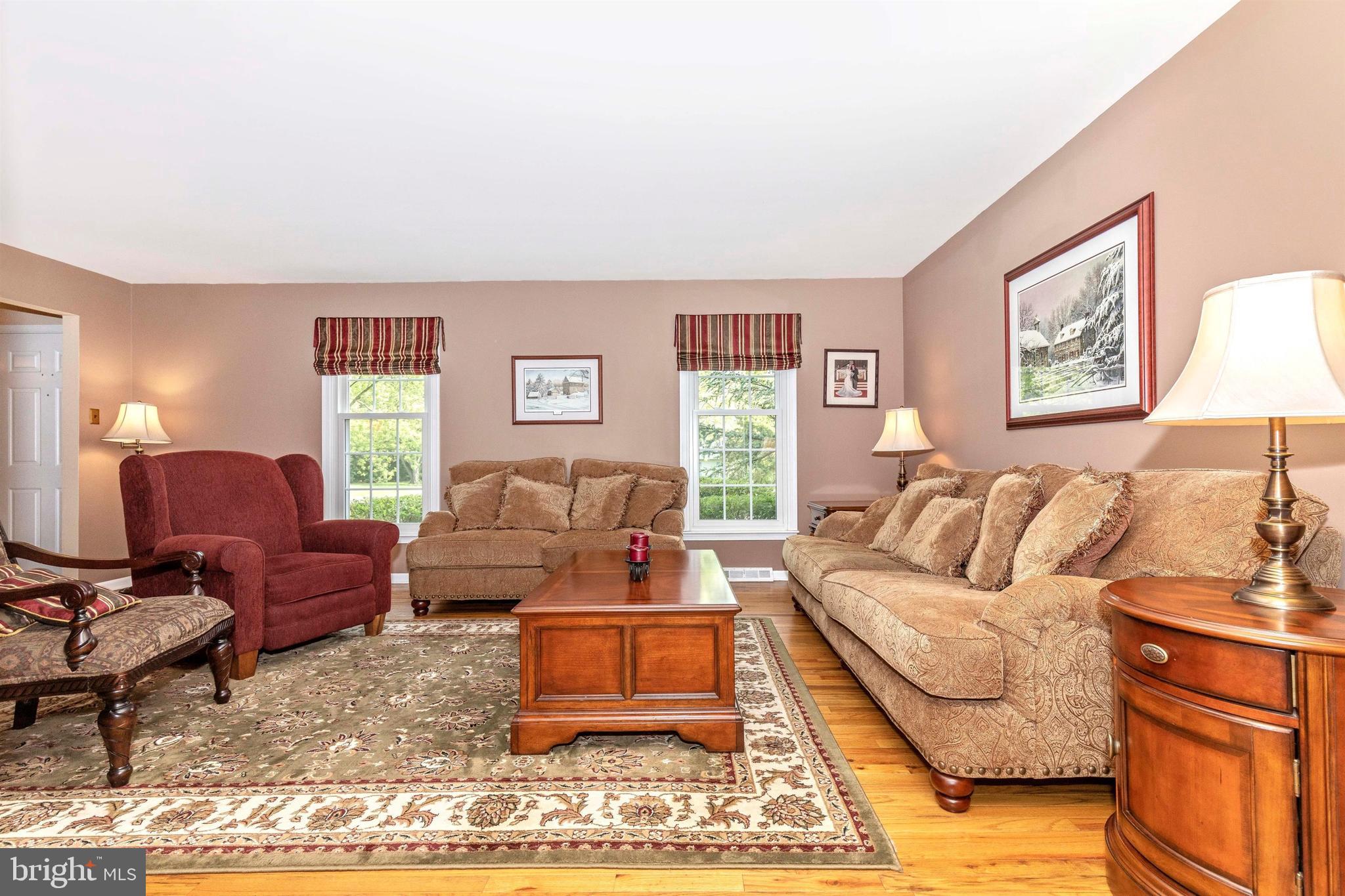 2 Hayes Road Malvern, PA 19355 - Photo 8 of 84 Living Room
