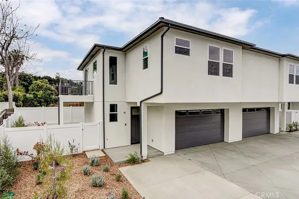 $849,000 | 26016 Oak Street, Unit H, Lomita, CA 90717