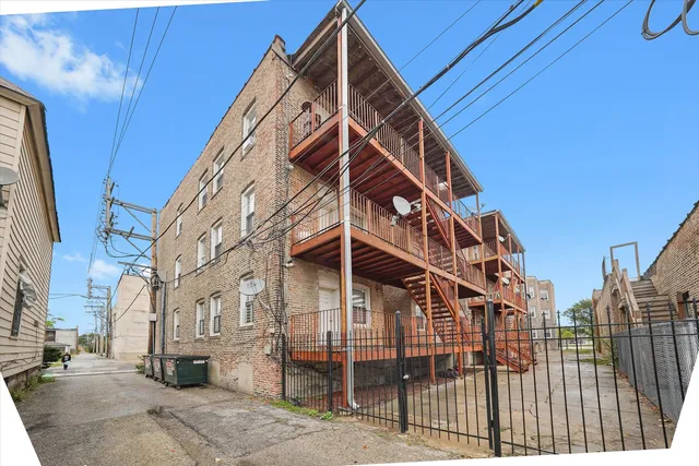 $3,300,000 | 7200 South Stony Island Avenue, Chicago, IL 60619