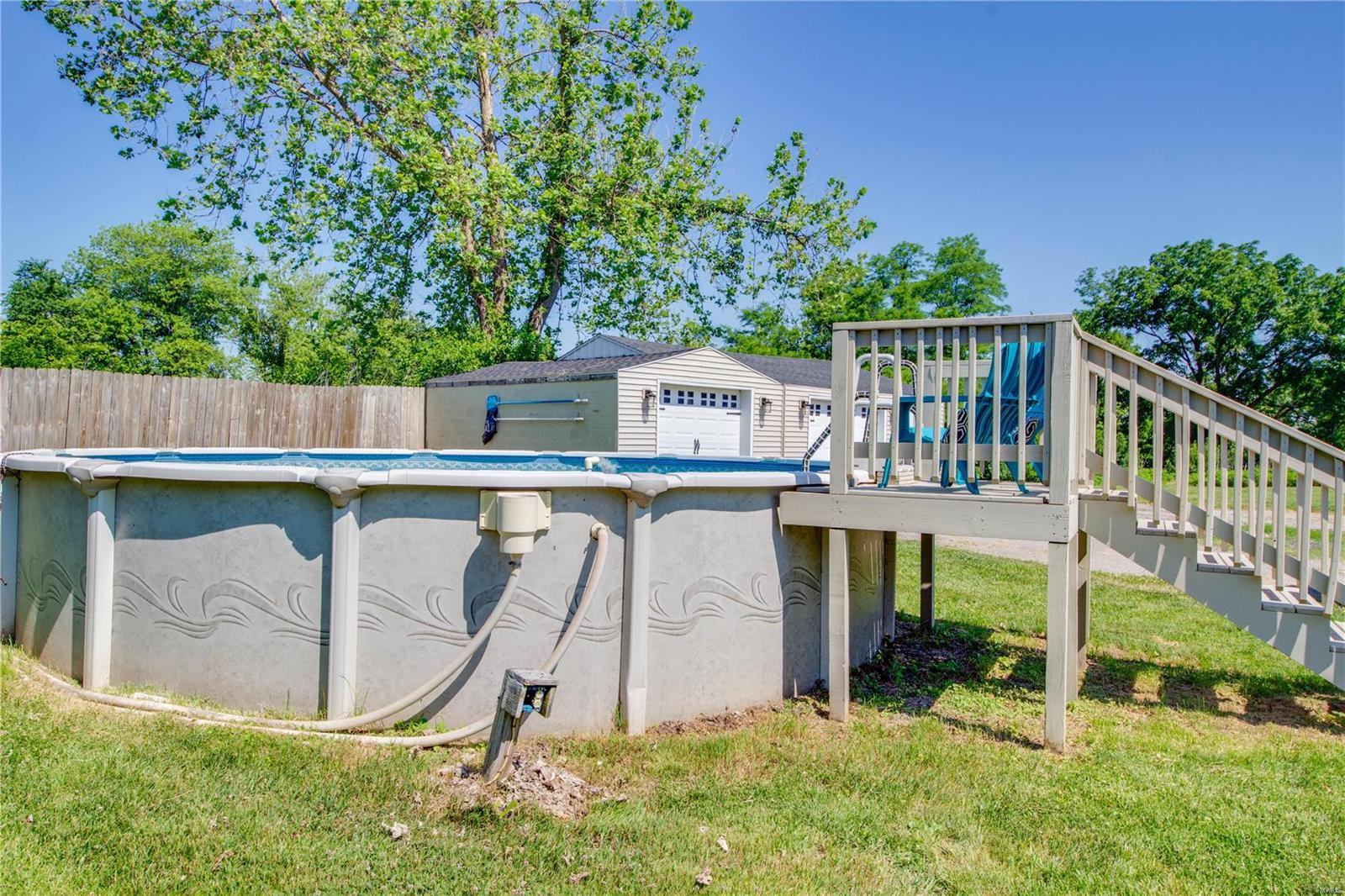 8514 Lageman Road Godfrey, IL 62035 - Photo 8 of 32