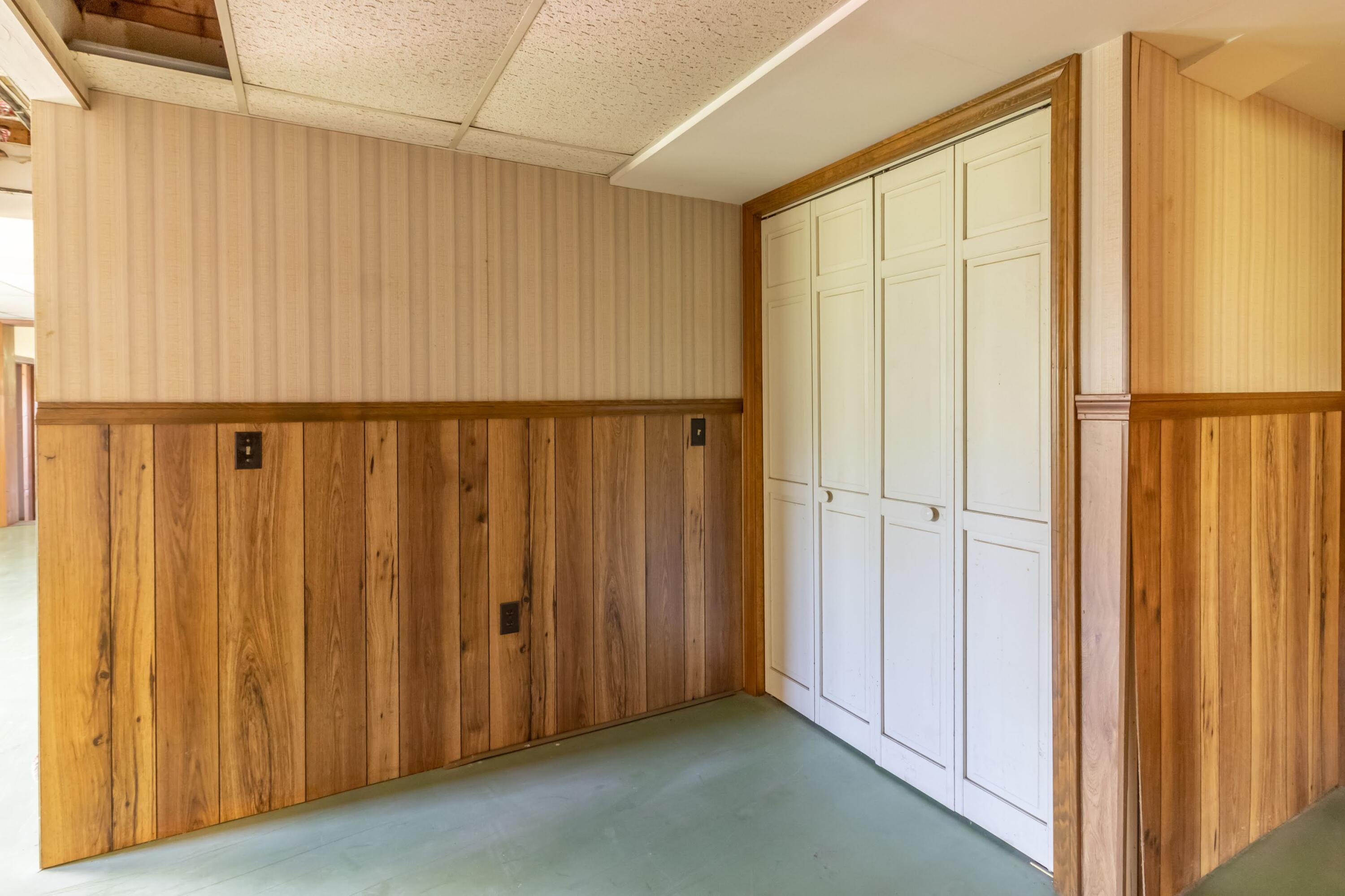 395 Front Ridge Road Orland, ME 04472 - Photo 26 of 47 395 Front Ridge Road Interiors-31
